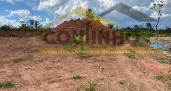 CI 490 - Lote plano de 360 m² com acesso asfaltado e a apenas 5 min do Centro